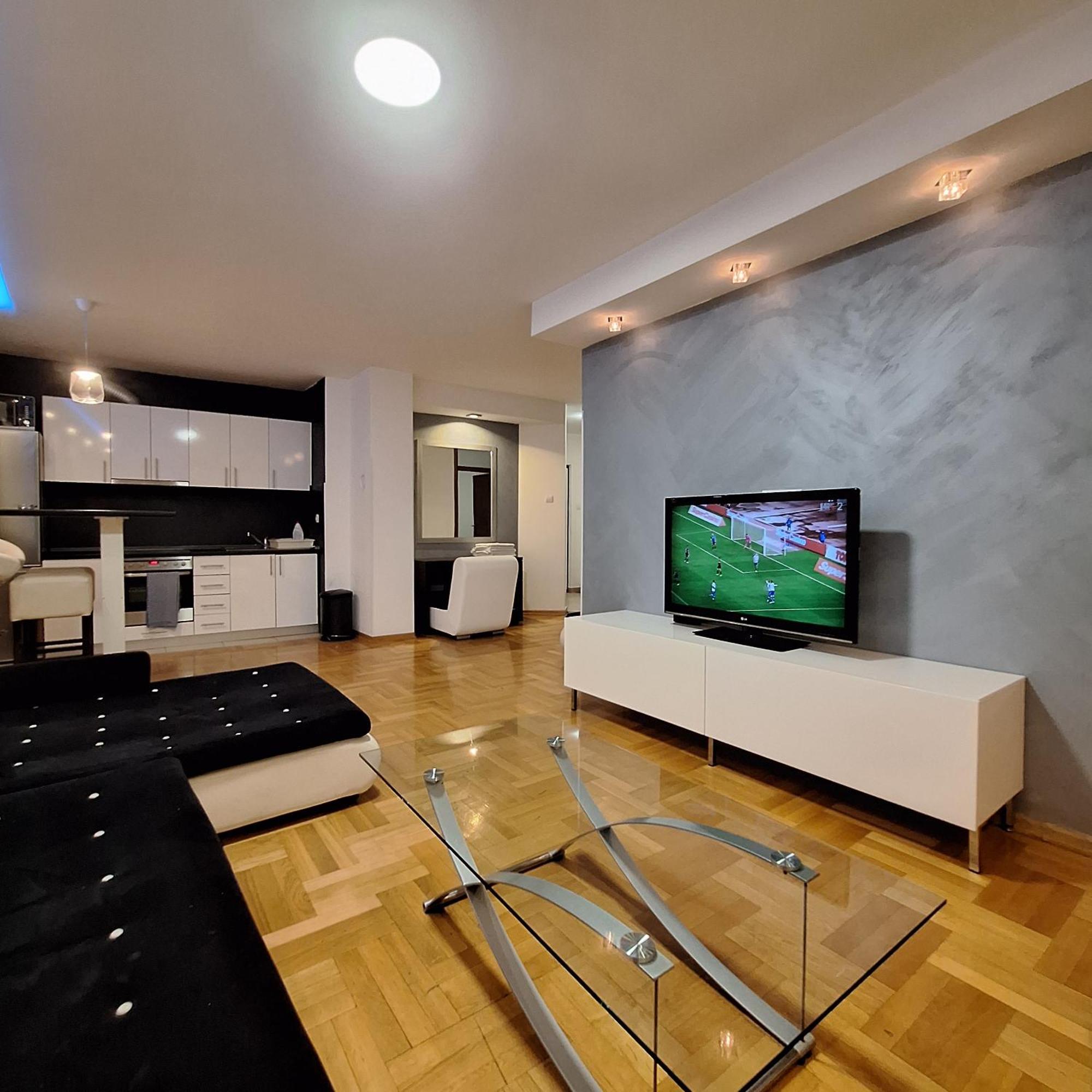 Luks Apartment Μπάνια Λούκα Εξωτερικό φωτογραφία