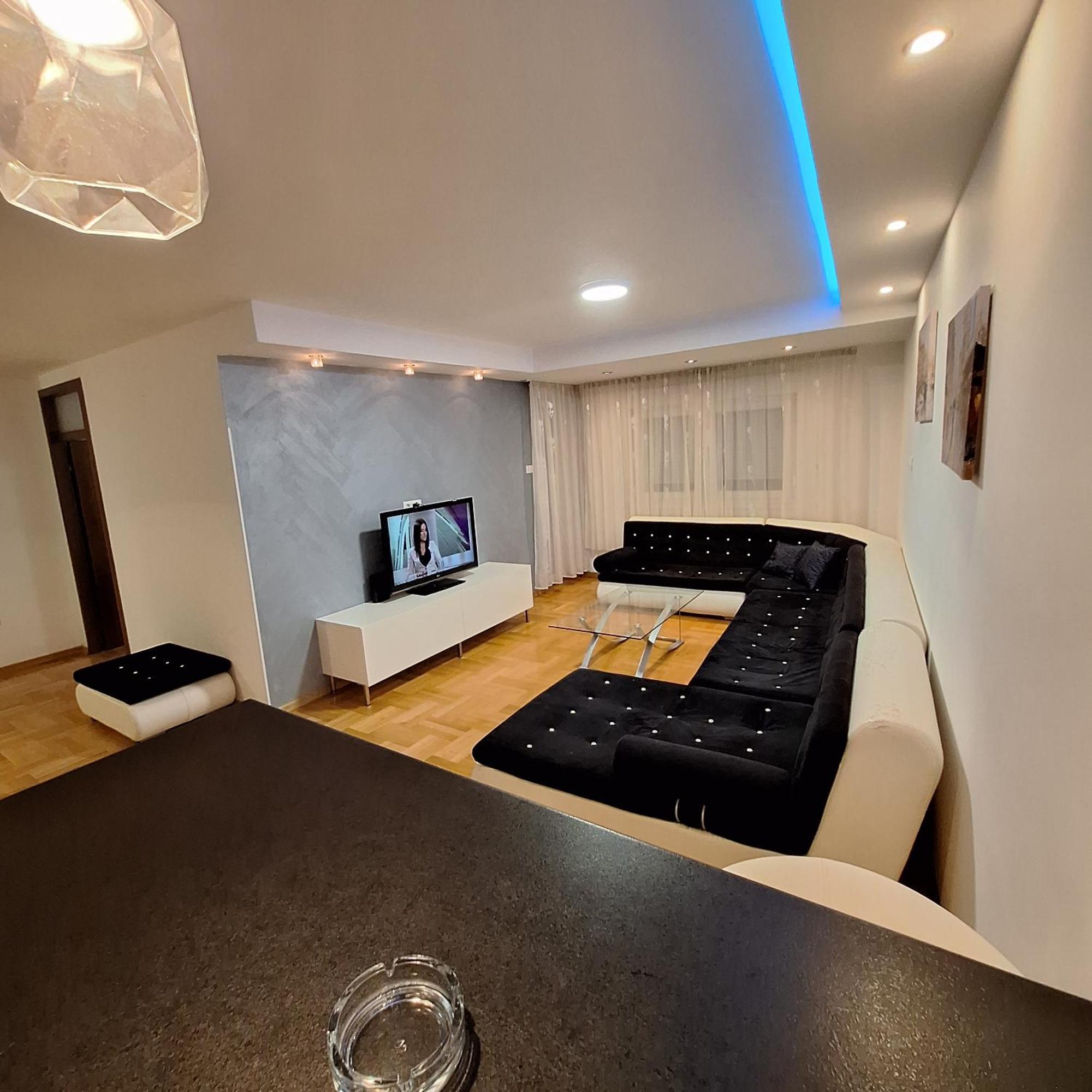 Luks Apartment Μπάνια Λούκα Εξωτερικό φωτογραφία