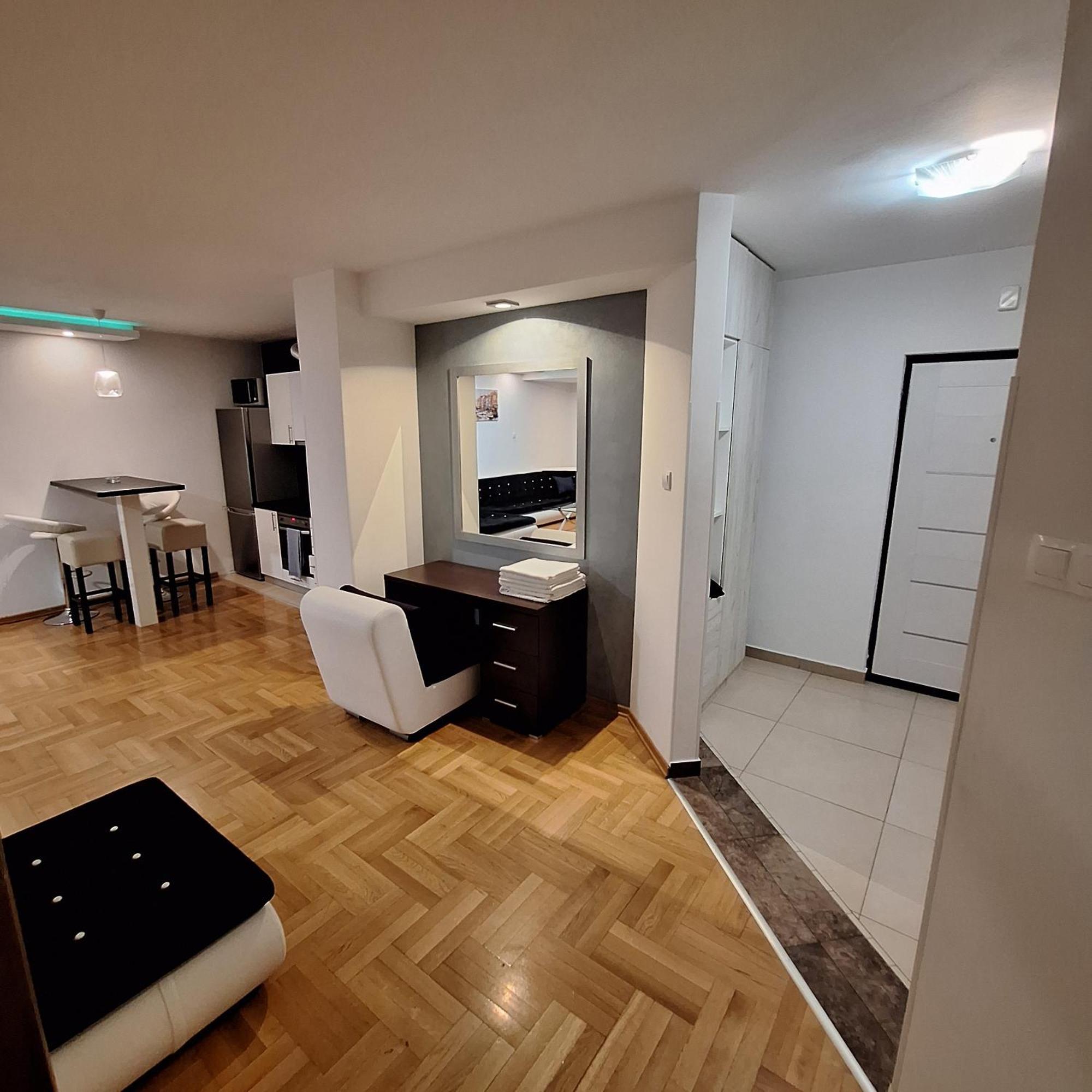 Luks Apartment Μπάνια Λούκα Εξωτερικό φωτογραφία