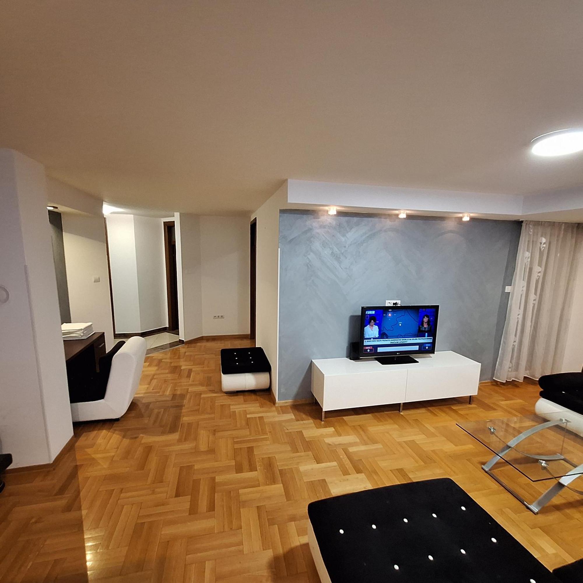 Luks Apartment Μπάνια Λούκα Εξωτερικό φωτογραφία