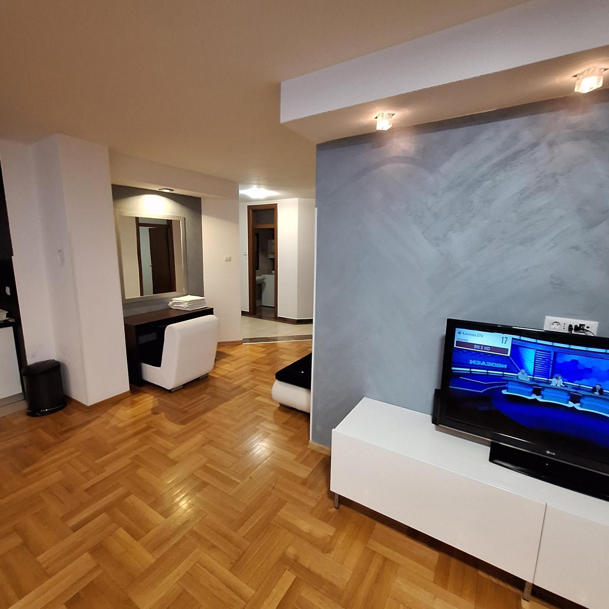 Luks Apartment Μπάνια Λούκα Εξωτερικό φωτογραφία
