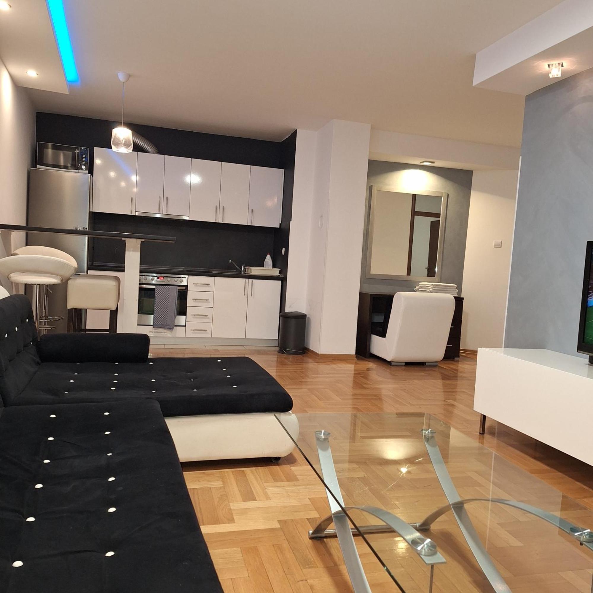 Luks Apartment Μπάνια Λούκα Εξωτερικό φωτογραφία