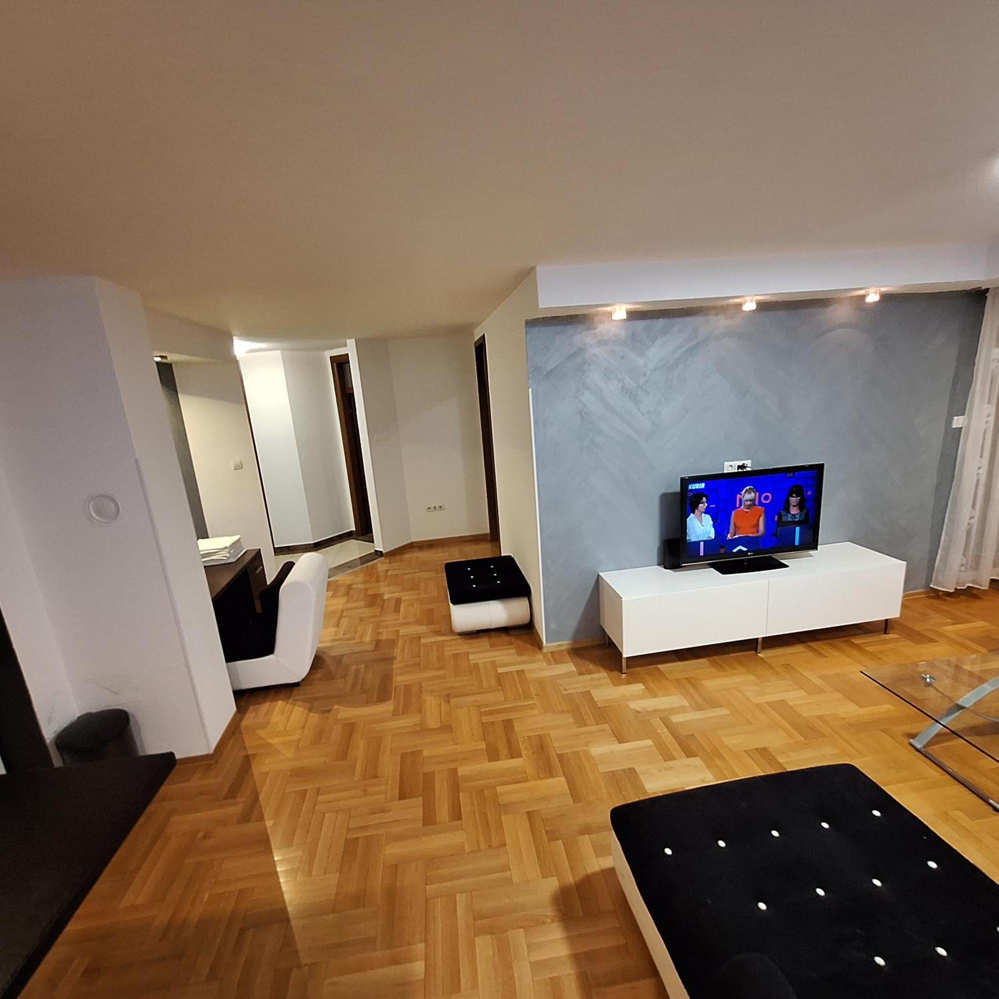 Luks Apartment Μπάνια Λούκα Δωμάτιο φωτογραφία
